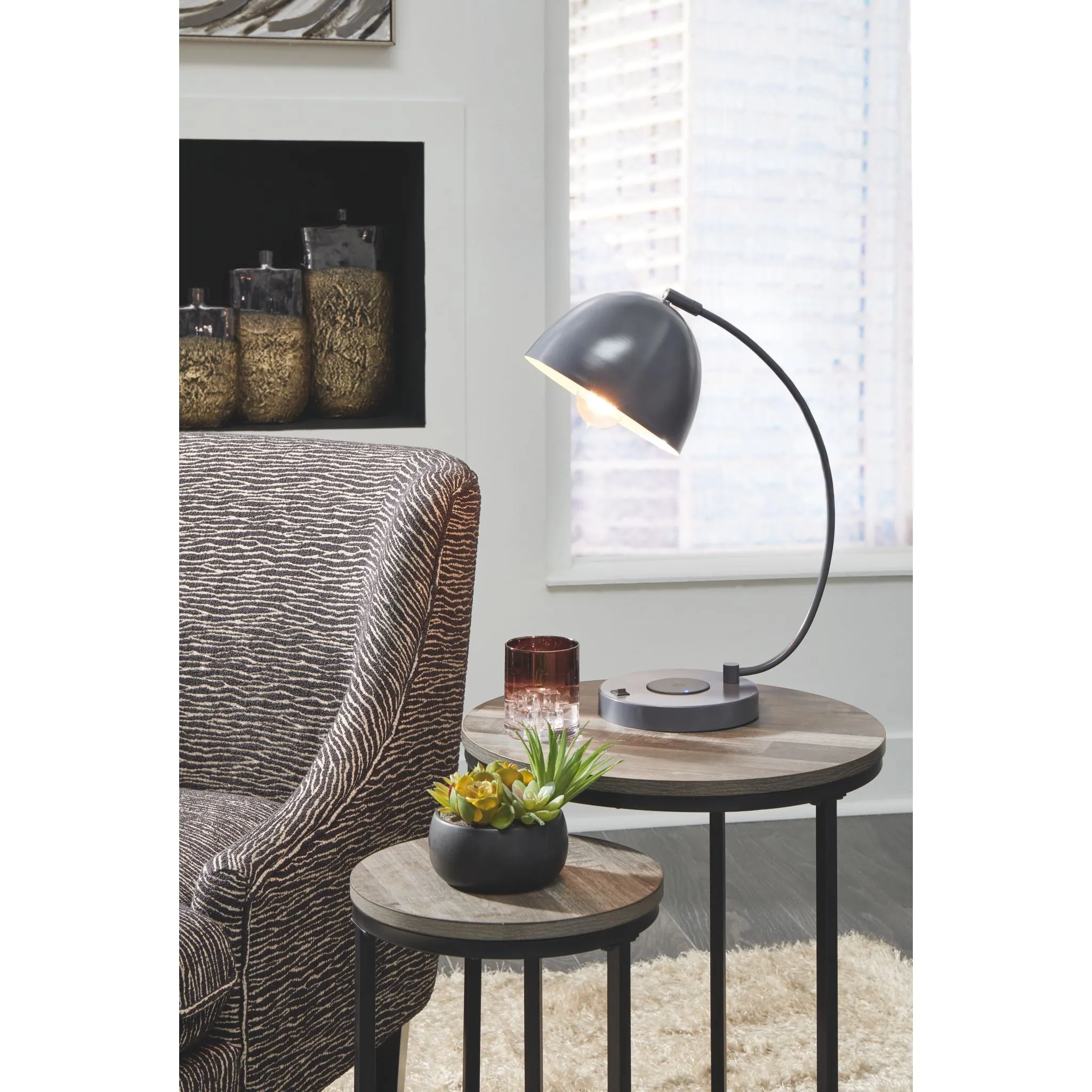 Austbeck Desk Lamp (Single)