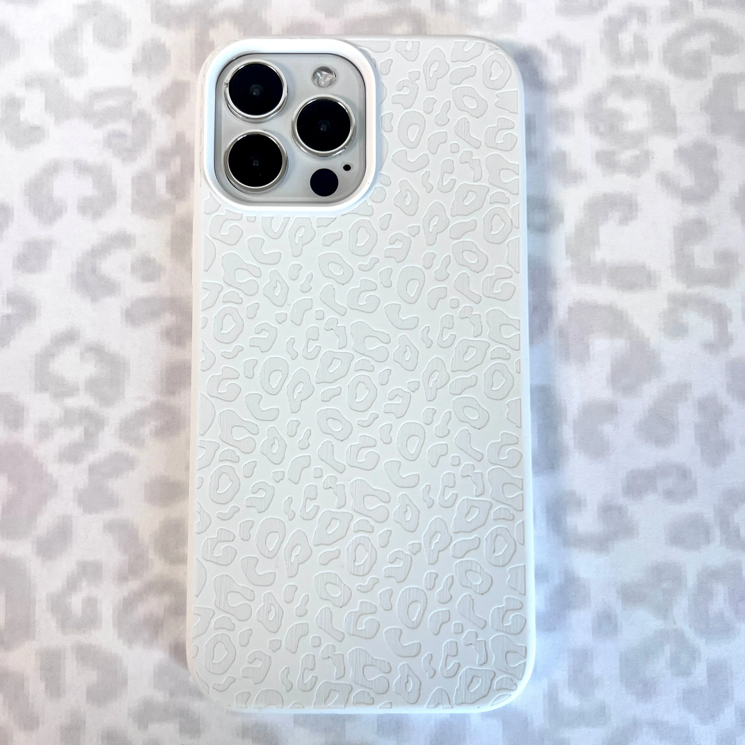 Engraved White Leopard Phone Case For iPhone