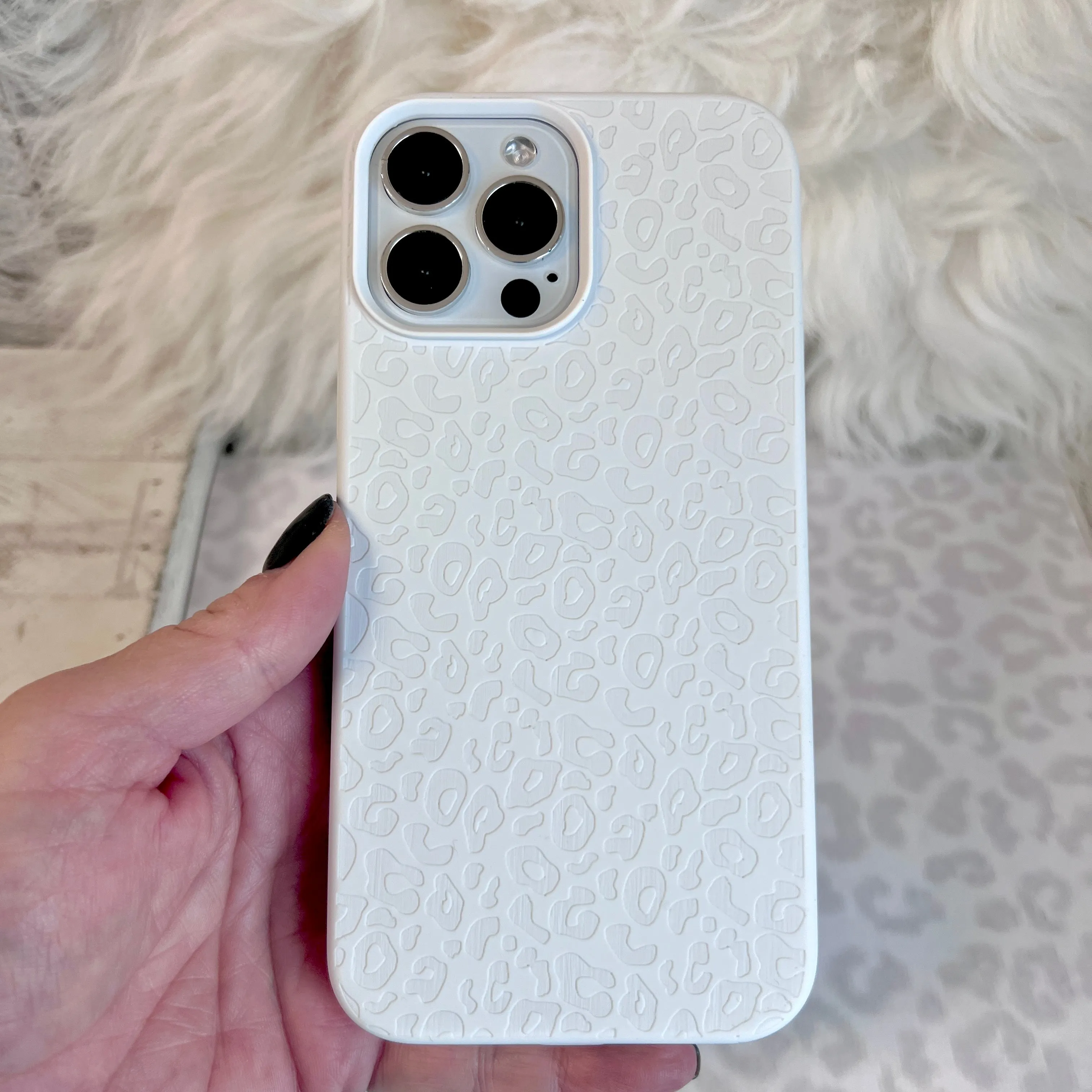 Engraved White Leopard Phone Case For iPhone