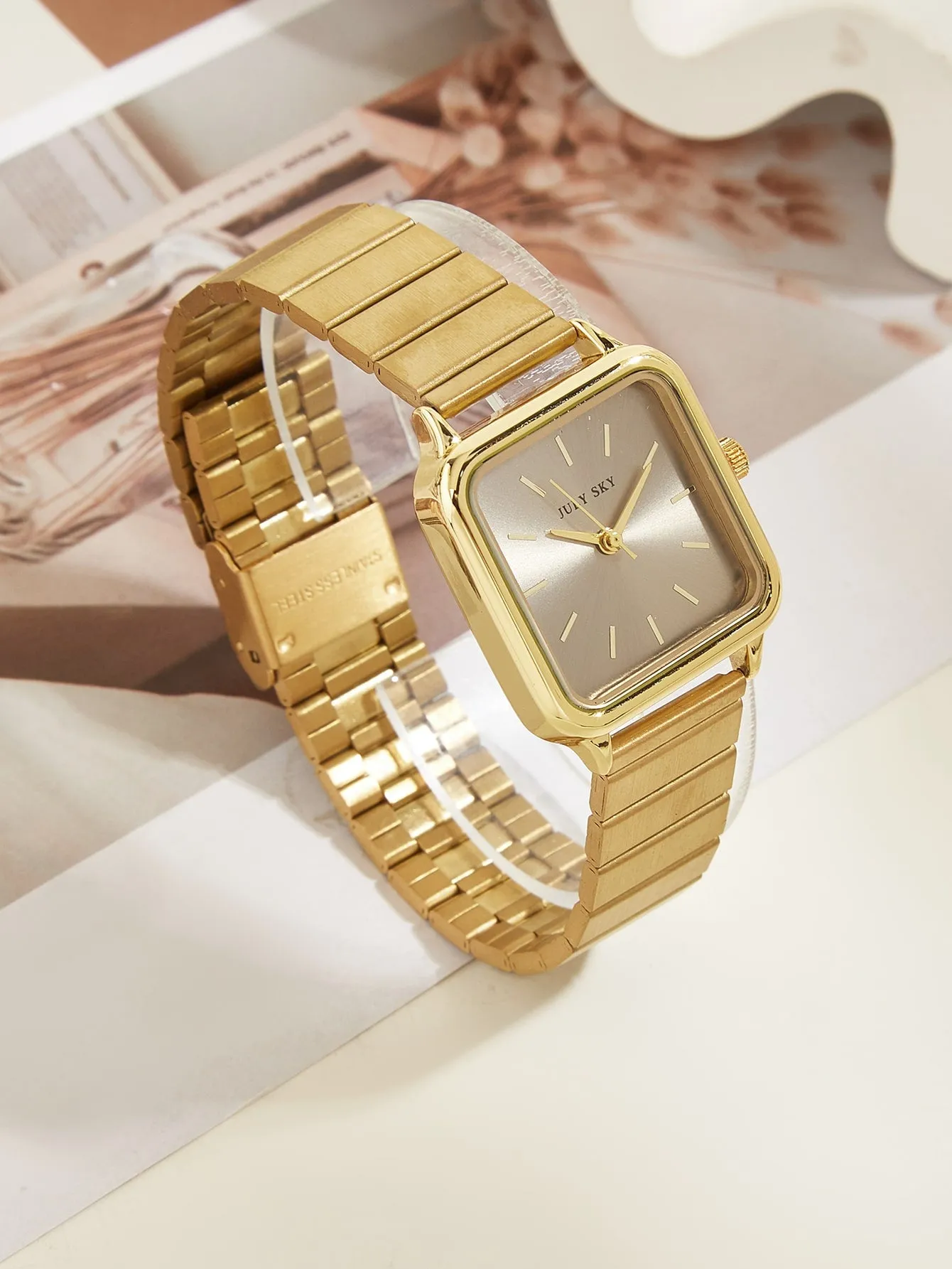 Ladies' Gold Elegant & Simple Stainless Steel Band Quartz Watch