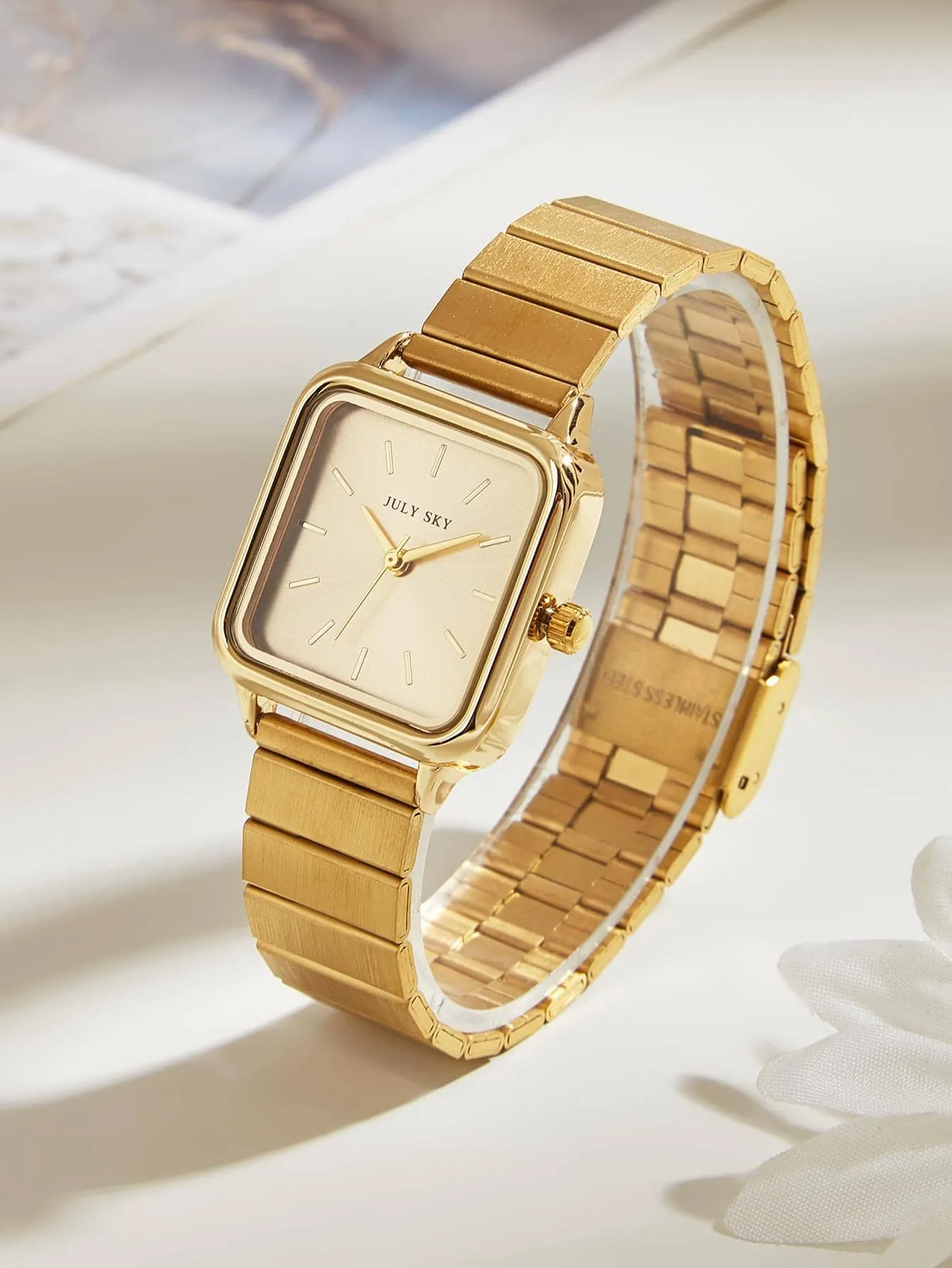 Ladies' Gold Elegant & Simple Stainless Steel Band Quartz Watch