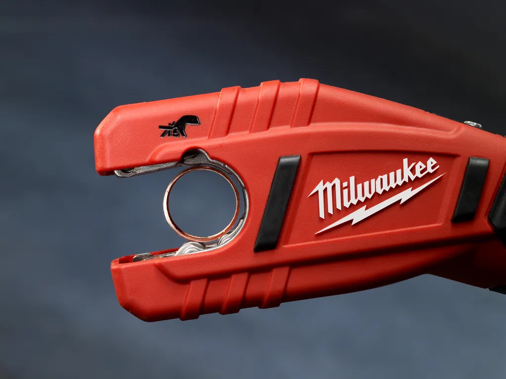 Milwaukee M12 Cordless Lithium-Ion 14" Copper Tubing Cutter