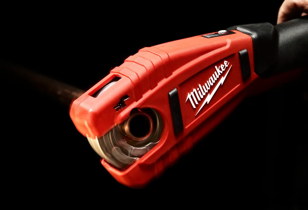 Milwaukee M12 Cordless Lithium-Ion 14" Copper Tubing Cutter