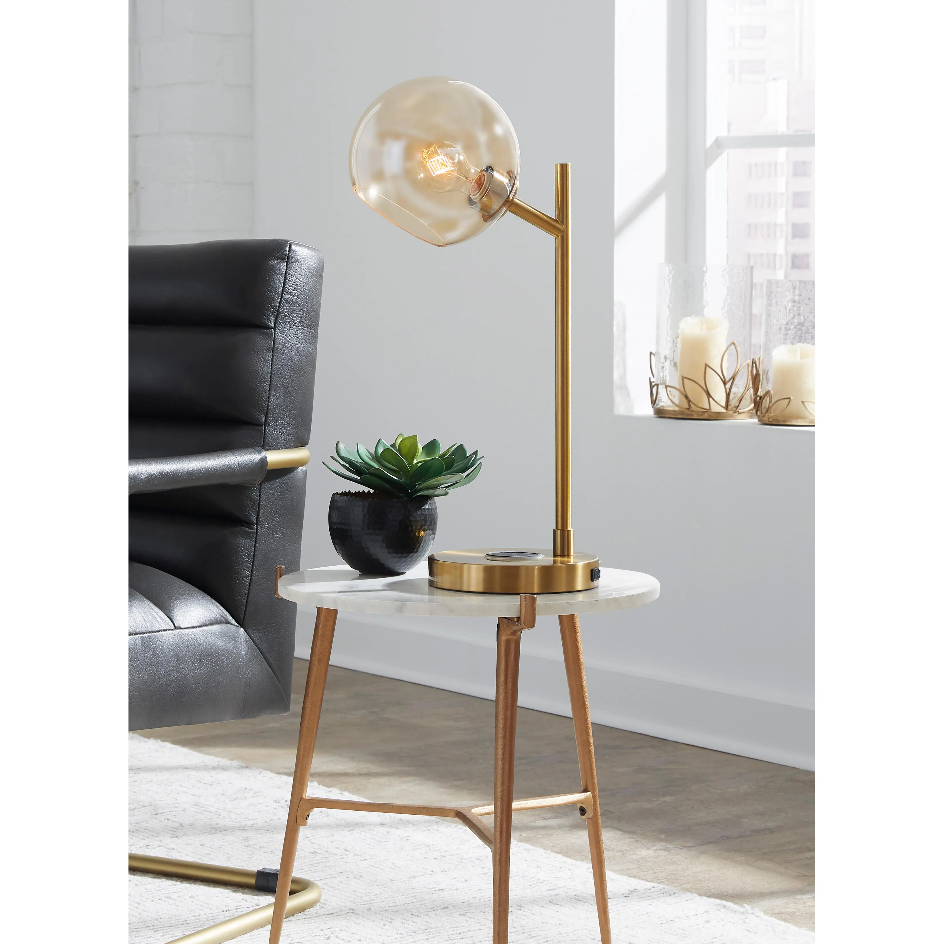 Signature Design by Ashley Abanson Table Lamp L206022