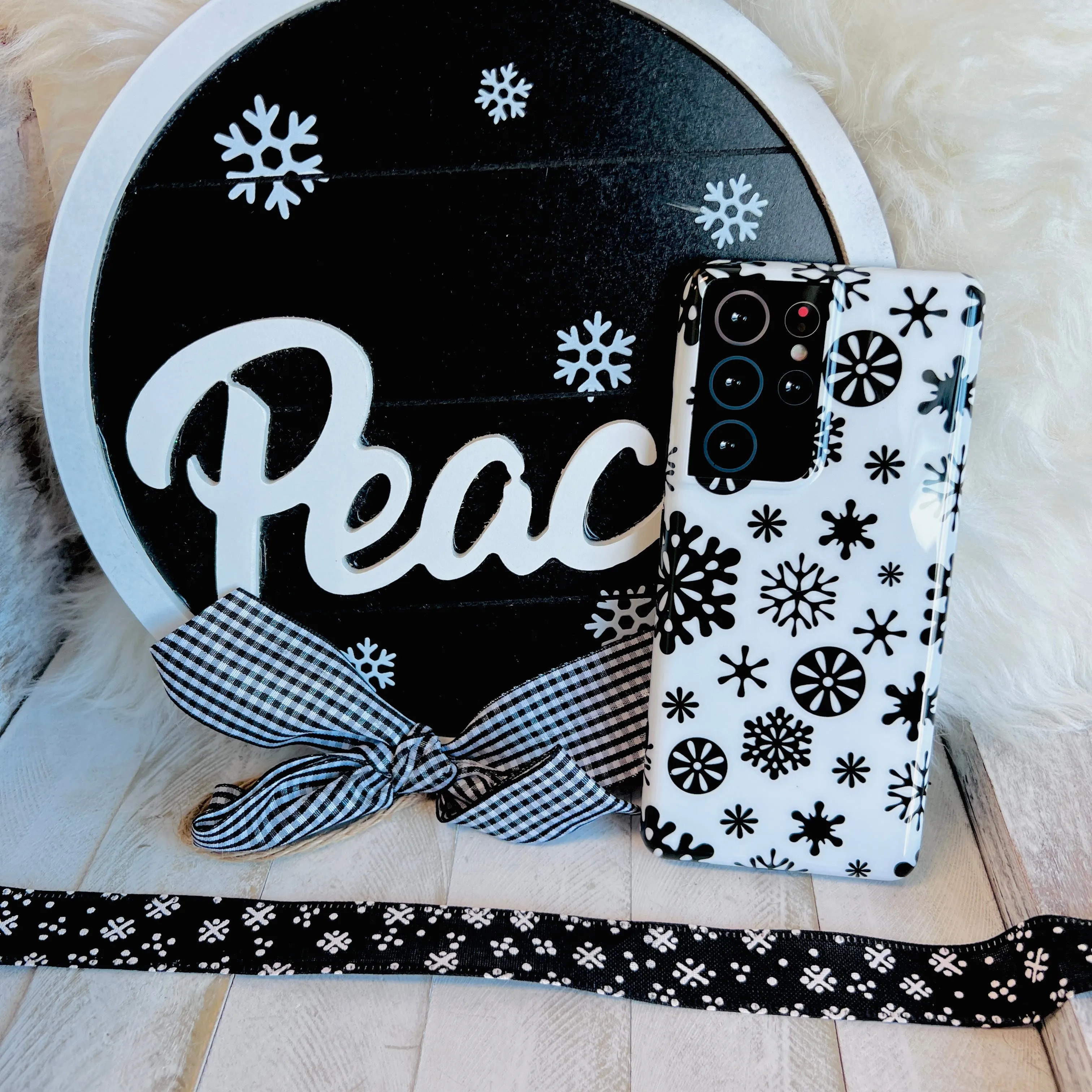 Snowflakes White Background Cell Phone Case For Samsung Galaxy