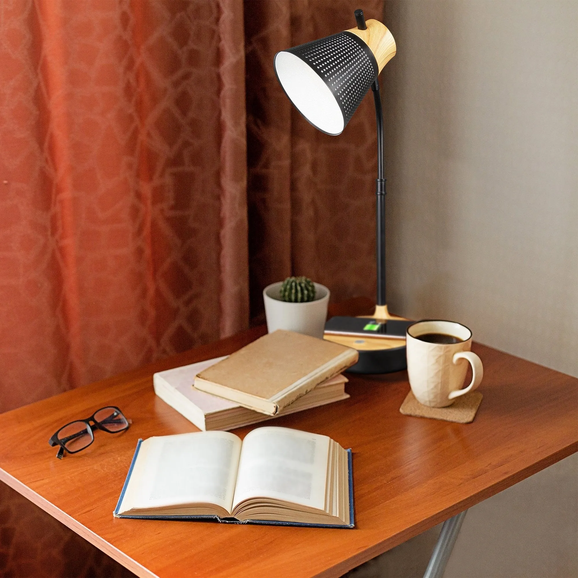 Wireless Charging LED Table Lamp